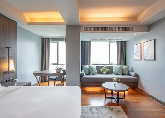 Novotel Living Sukhumvit Legacy Hotel *