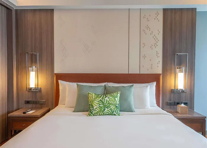 Novotel Living Sukhumvit Legacy Hotel