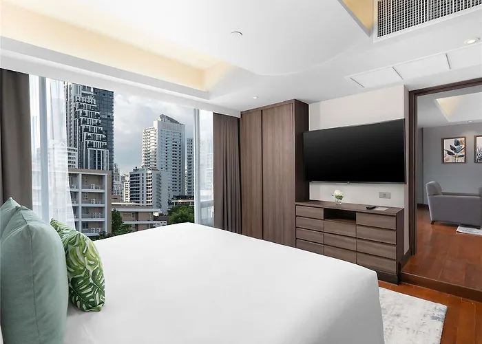 Novotel Living Sukhumvit Legacy Hotel *
